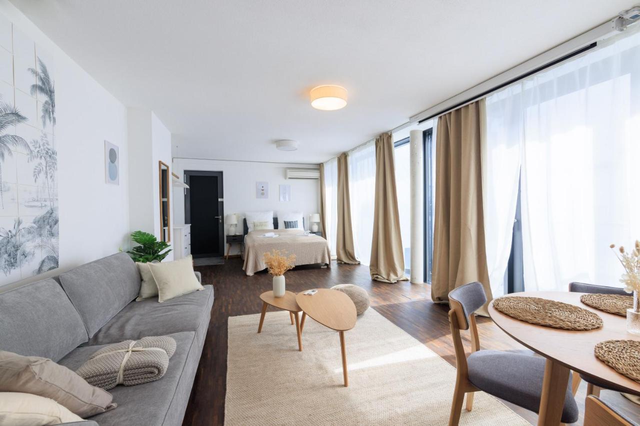 Global Living - Design Apartment I Rathausplatz I Beamer I Ac I Kitchen I Augsburg Exterior foto