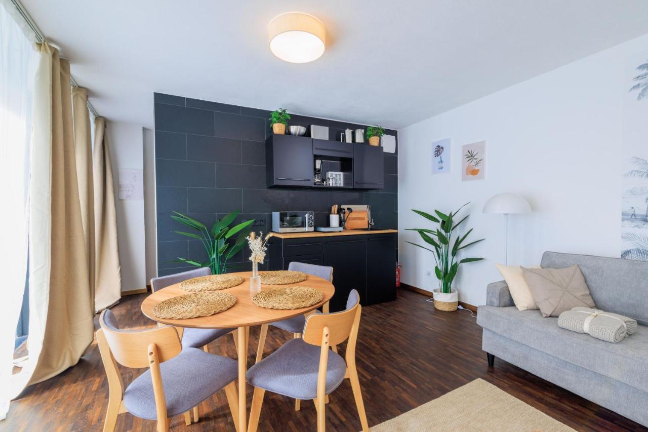 Global Living - Design Apartment I Rathausplatz I Beamer I Ac I Kitchen I Augsburg Exterior foto